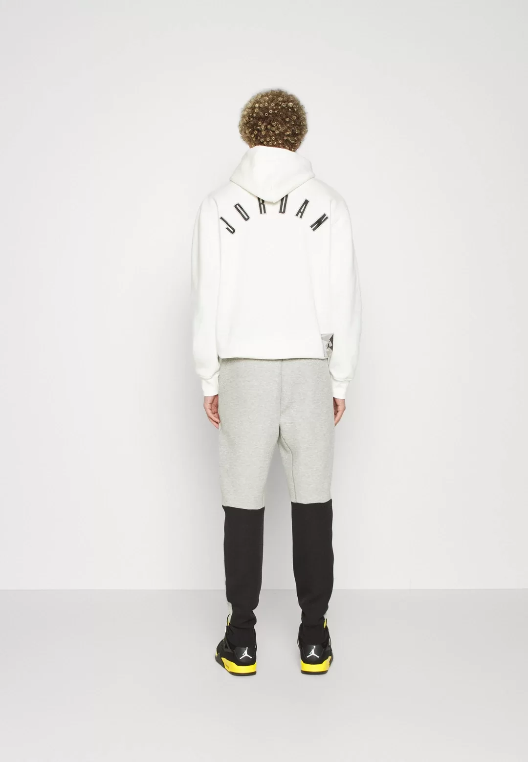 Tech Fleece Windrunner (Yeni) Jogger - Siyah/Gri - Görsel 4